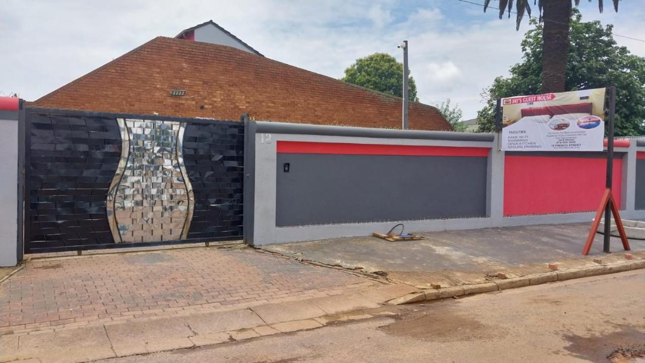Jay'S Guest House Witbank Bagian luar foto