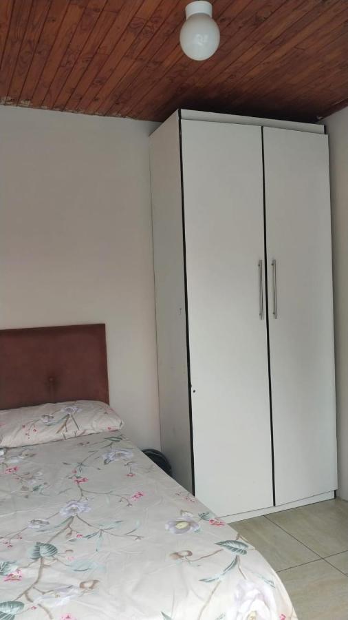 Jay'S Guest House Witbank Bagian luar foto