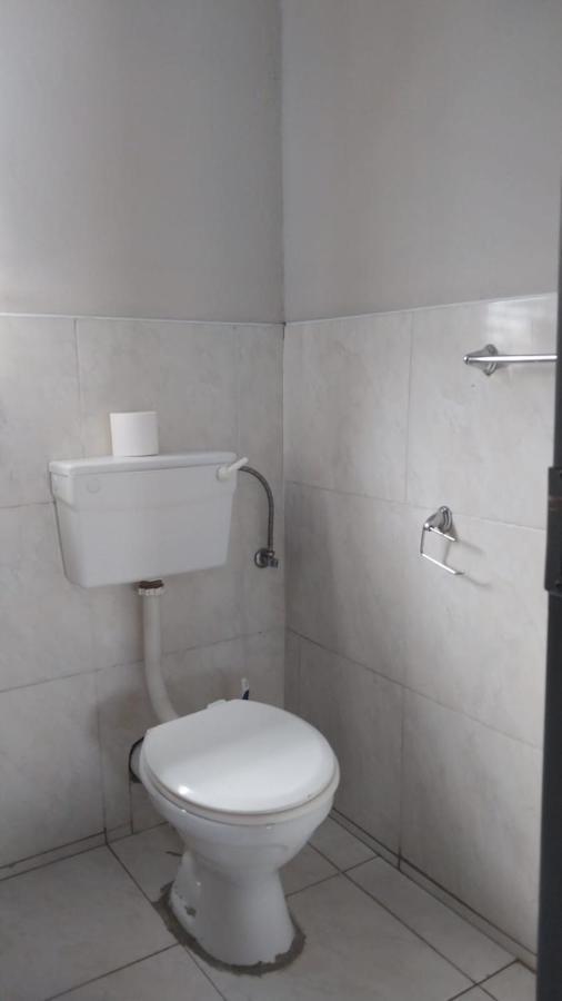Jay'S Guest House Witbank Bagian luar foto